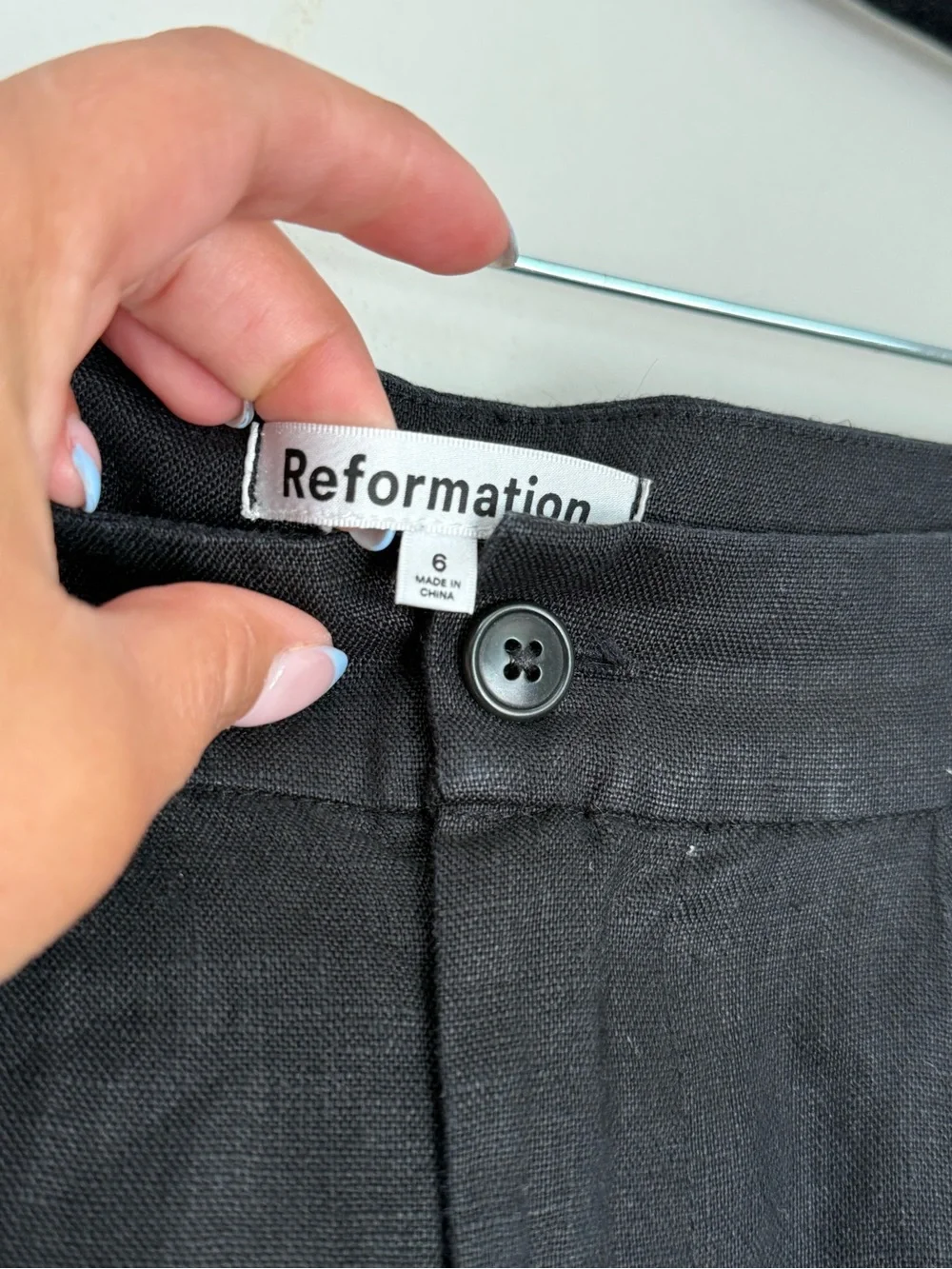 Reformation 100% Linen Black Pleated Effortlessly Chic Wide Leg Pants Size 6